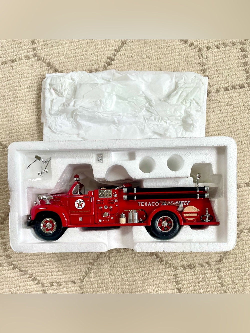 Texaco Fire Chief Mack 1960 B-Model Pumper Collectible Truck